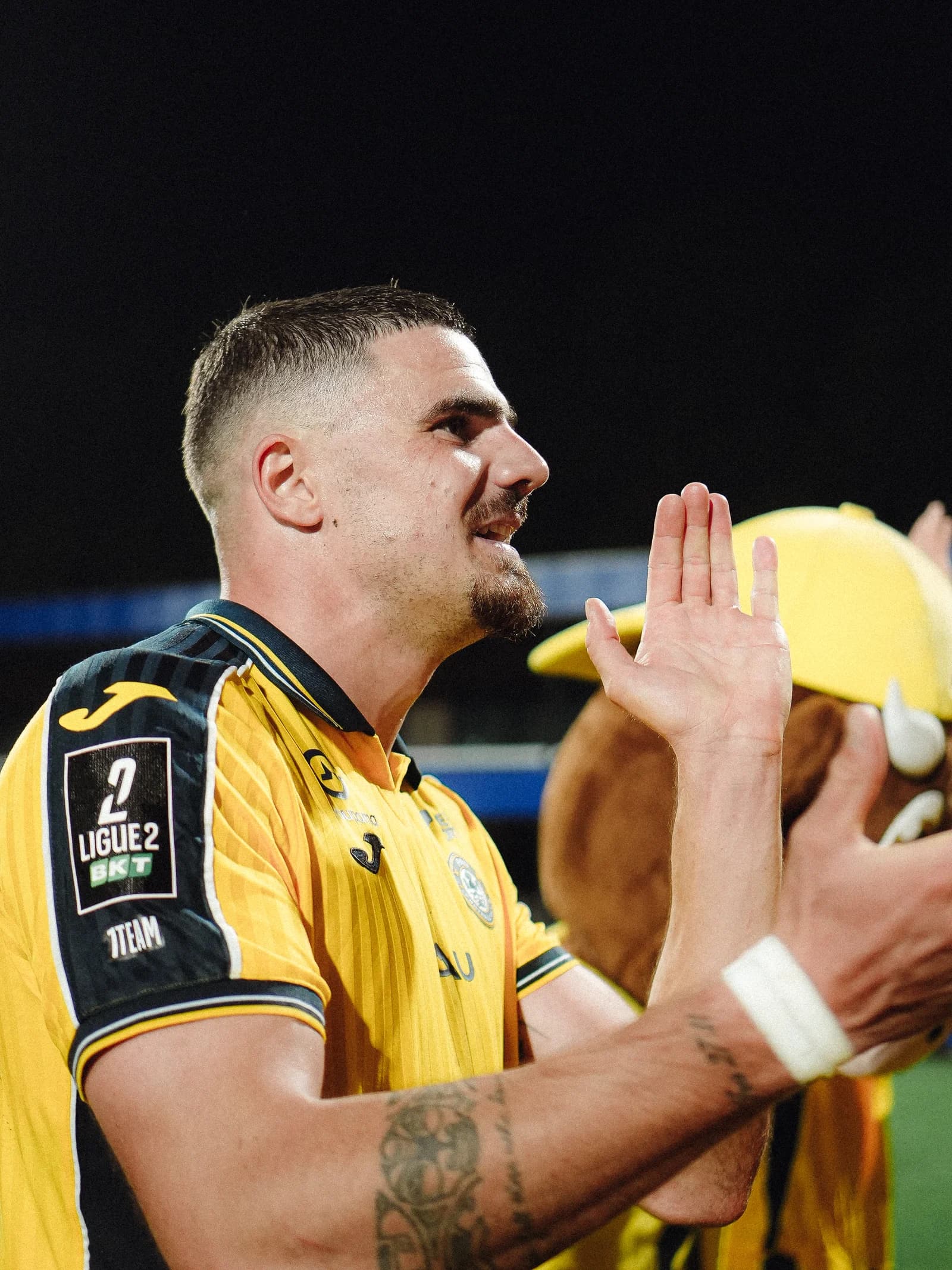 Autre photo d'Anthony Briançon sous le maillot du Pau FC
