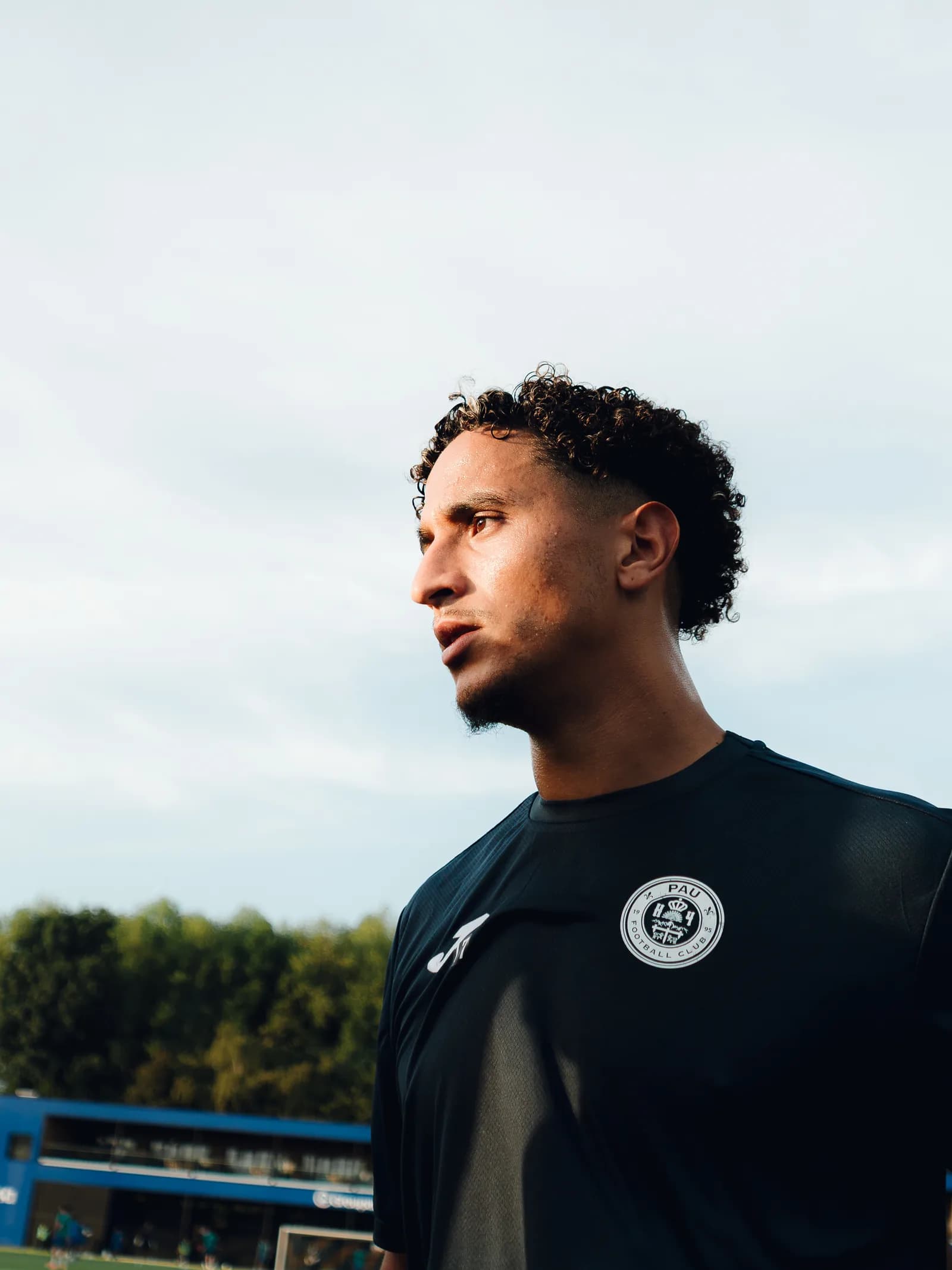 Bilal Brahimi sous le maillot du Pau FC