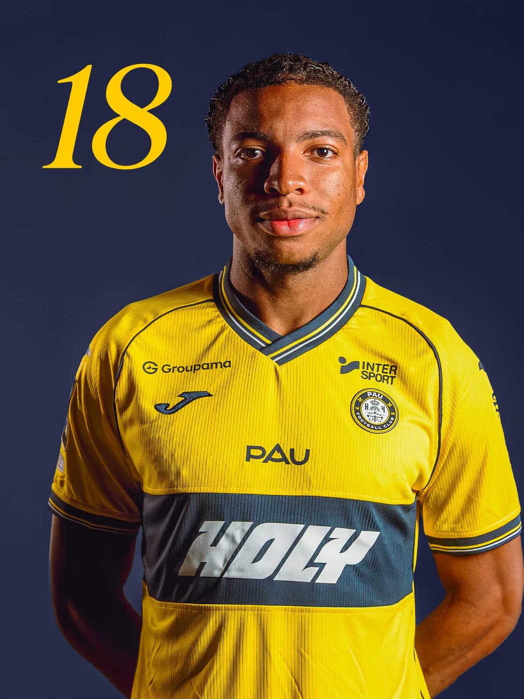 Portrait de Jérémy Sebas en maillot du Pau FC